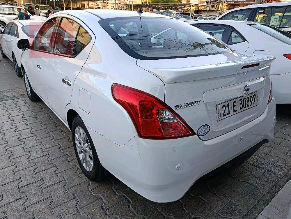 نیسان سەنی